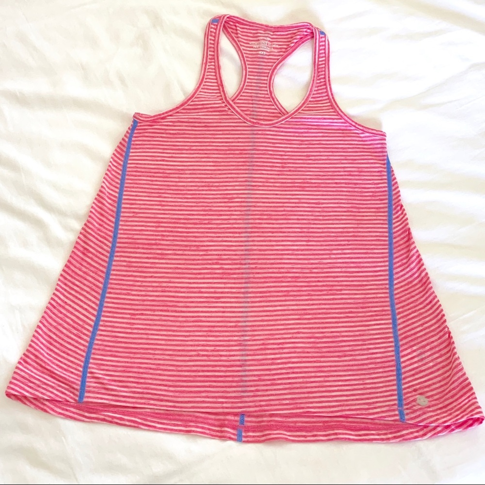 Vineyard Vines Woman’s Performance Top XS